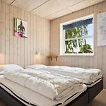 Neno - 100m From The Sea By Interhome *